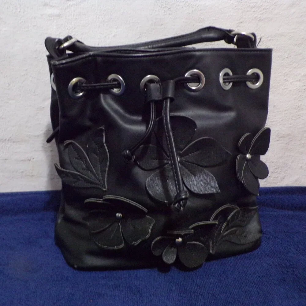 Catherine MaLandrino Hobo 100% Polyester Black Flowers Silver Accents‎ Bag